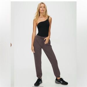 Aritzia TNA Cozy Fleece Sweatpants in Brown Sz XS